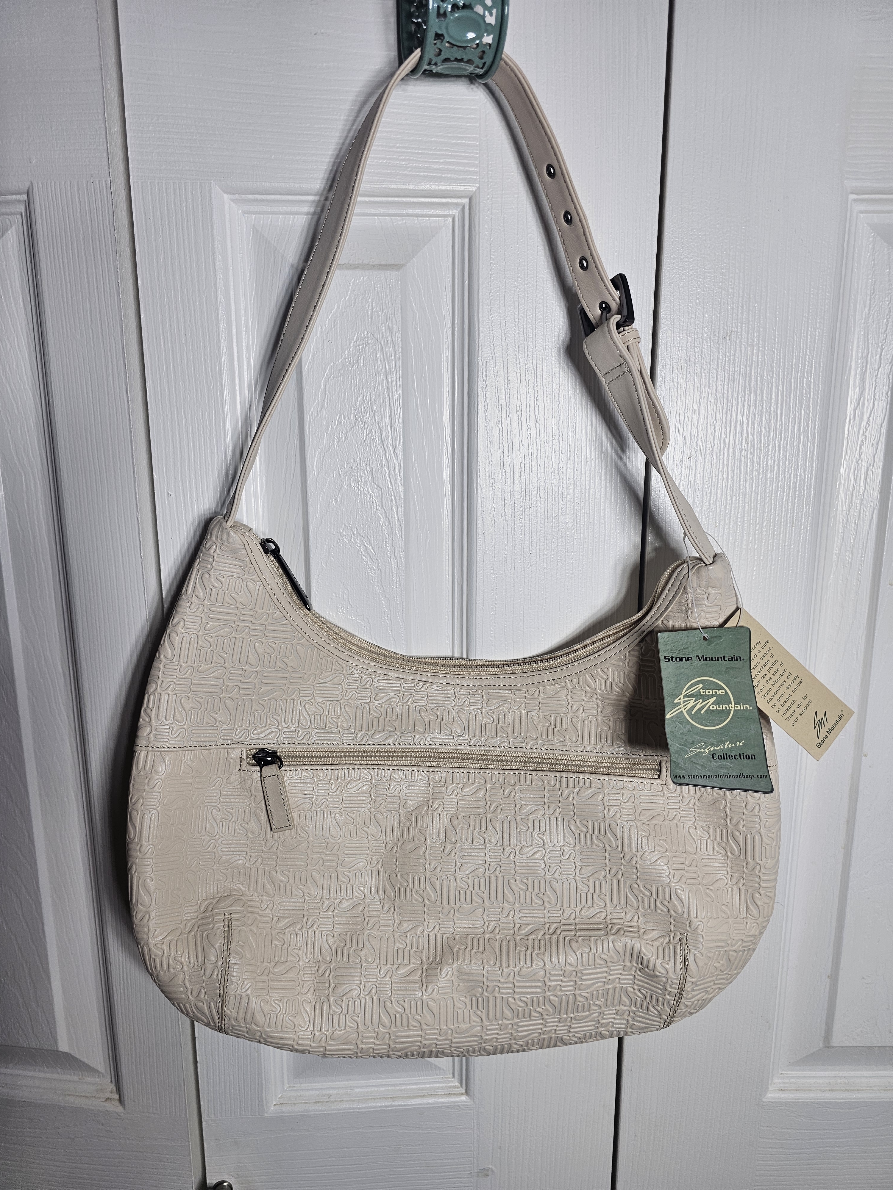 New With Tags Stone Mountain Accessories Cream Hobo Shoulder Bag
